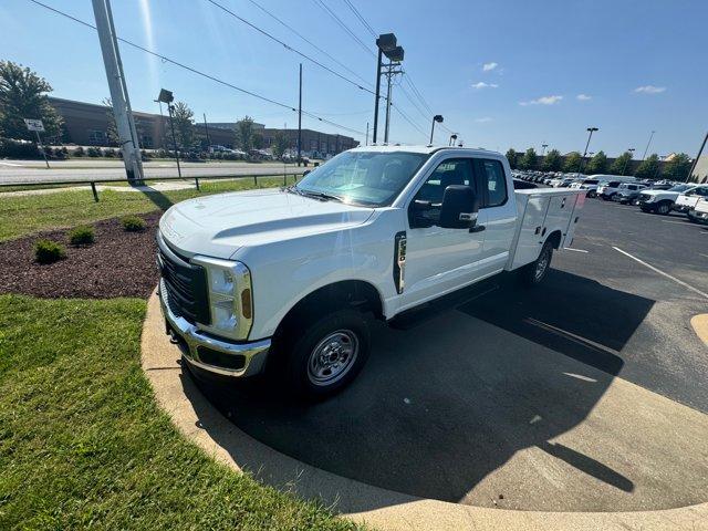 new 2025 Ford F-350 car, priced at $63,550