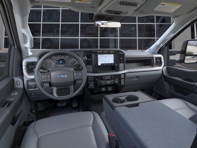 new 2024 Ford F-350 car, priced at $61,420