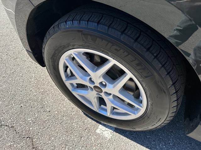 used 2024 Ford Edge car, priced at $30,045