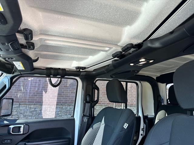used 2021 Jeep Gladiator car, priced at $28,345
