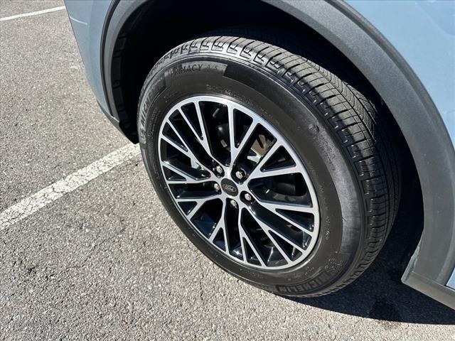 used 2024 Ford Escape car, priced at $29,245