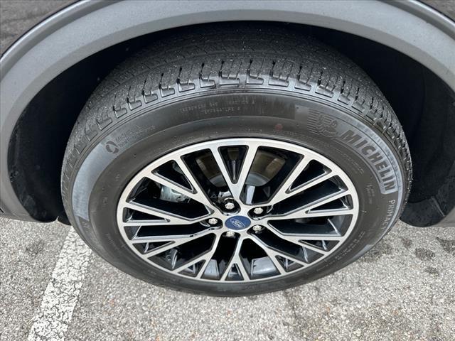 used 2022 Ford Escape car, priced at $26,445