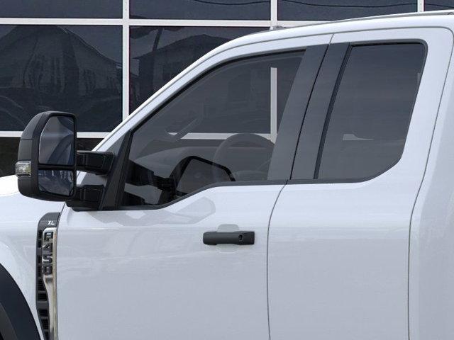 new 2025 Ford F-450 car, priced at $62,844