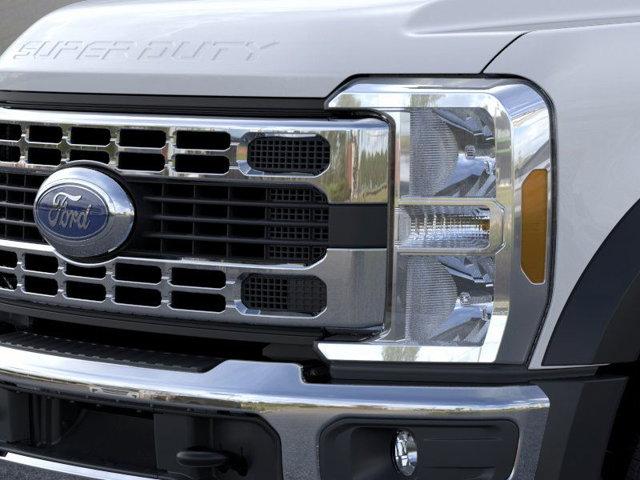 new 2025 Ford F-450 car, priced at $62,844