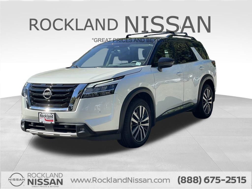 used 2022 Nissan Pathfinder car, priced at $34,995