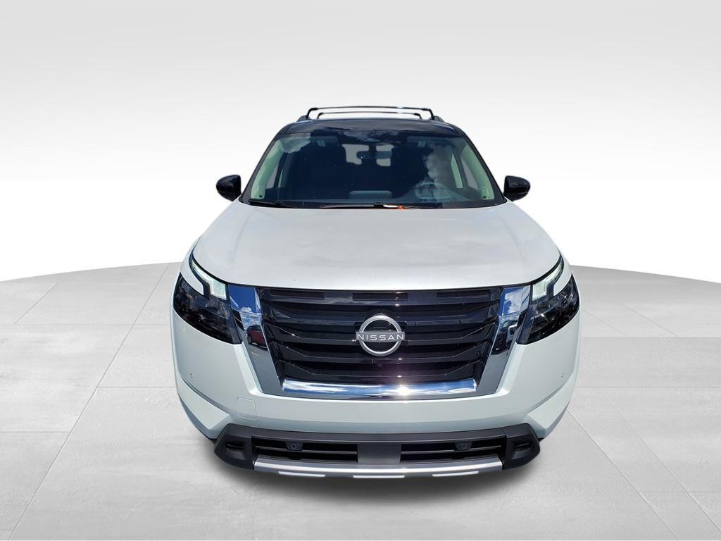 new 2025 Nissan Pathfinder car, priced at $53,850