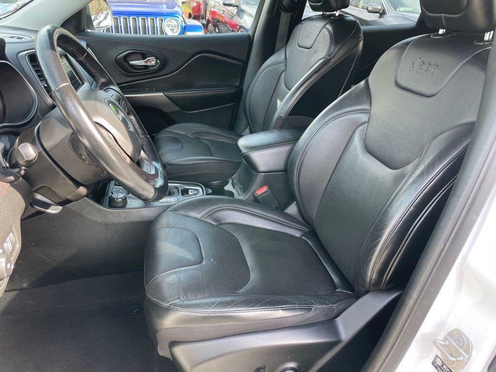 used 2021 Jeep Cherokee car, priced at $18,754