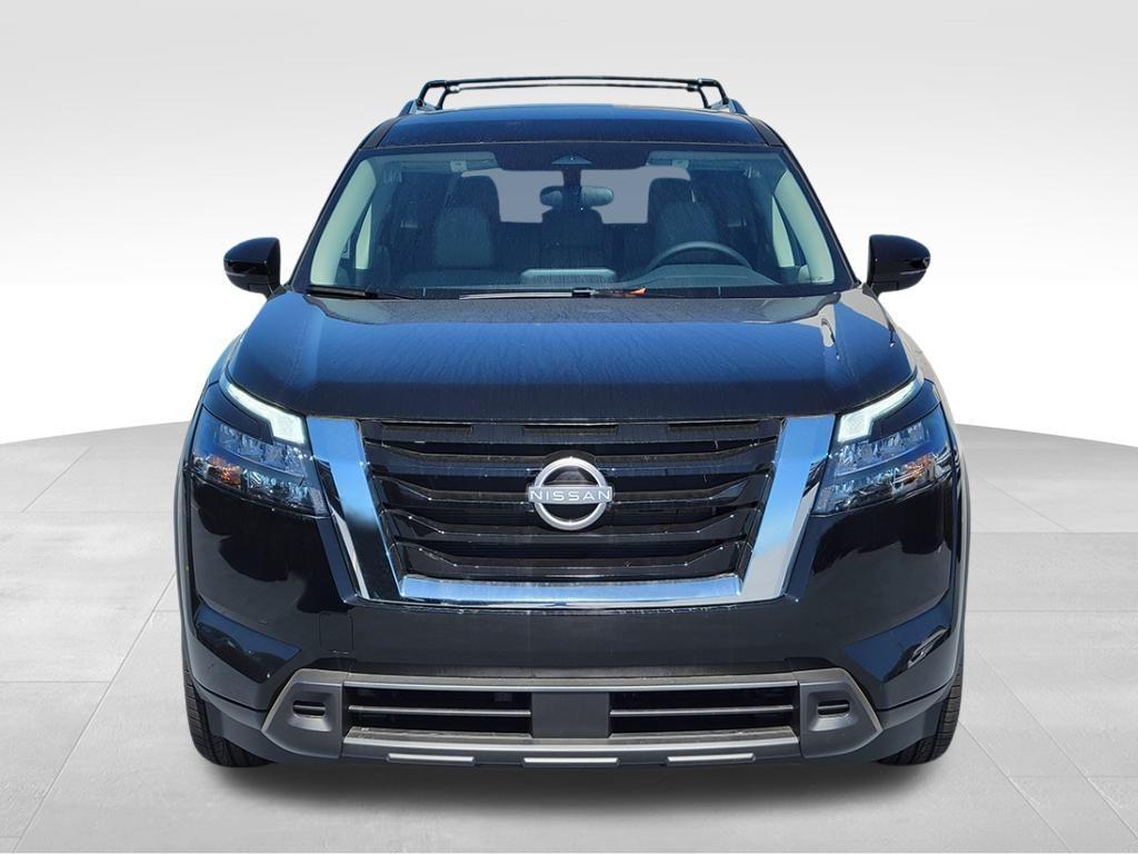 new 2025 Nissan Pathfinder car, priced at $35,020