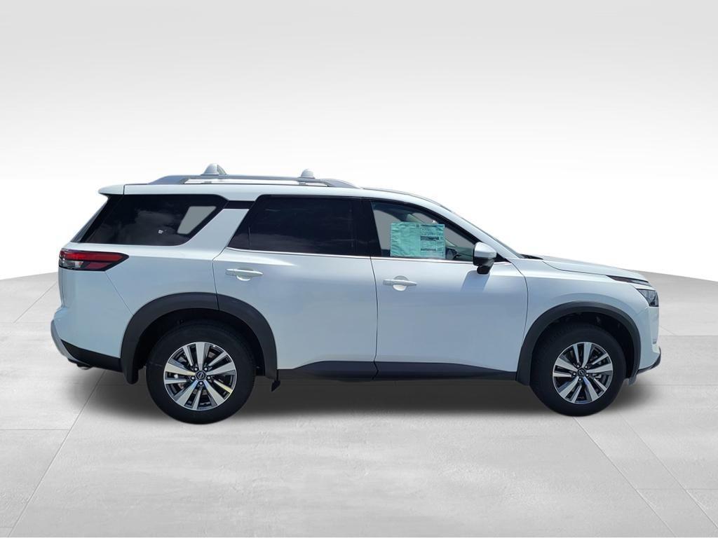 new 2025 Nissan Pathfinder car, priced at $45,815