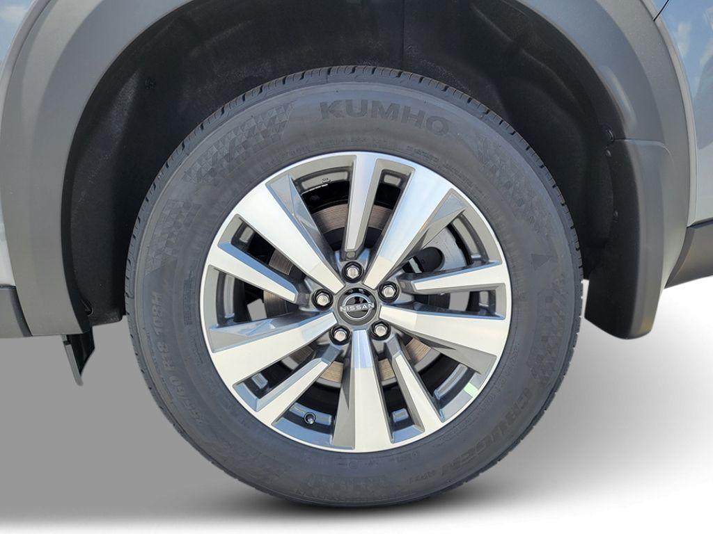new 2025 Nissan Pathfinder car, priced at $42,535