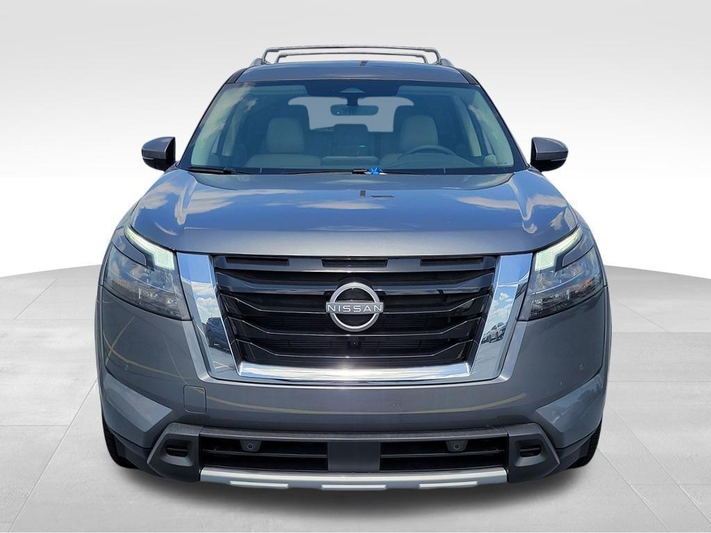 new 2025 Nissan Pathfinder car, priced at $42,535