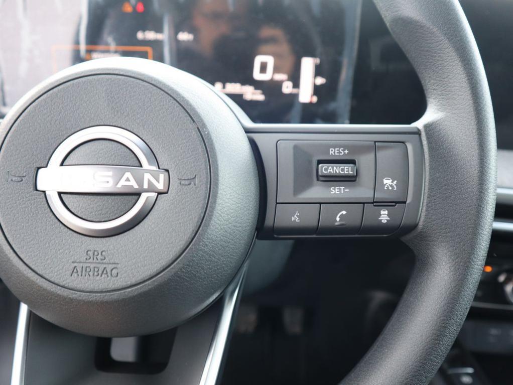new 2025 Nissan Kicks car, priced at $28,860