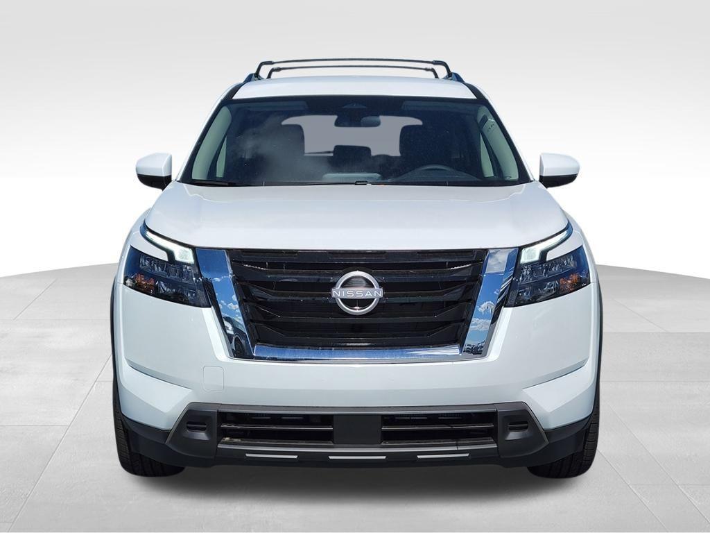 new 2025 Nissan Pathfinder car, priced at $35,578