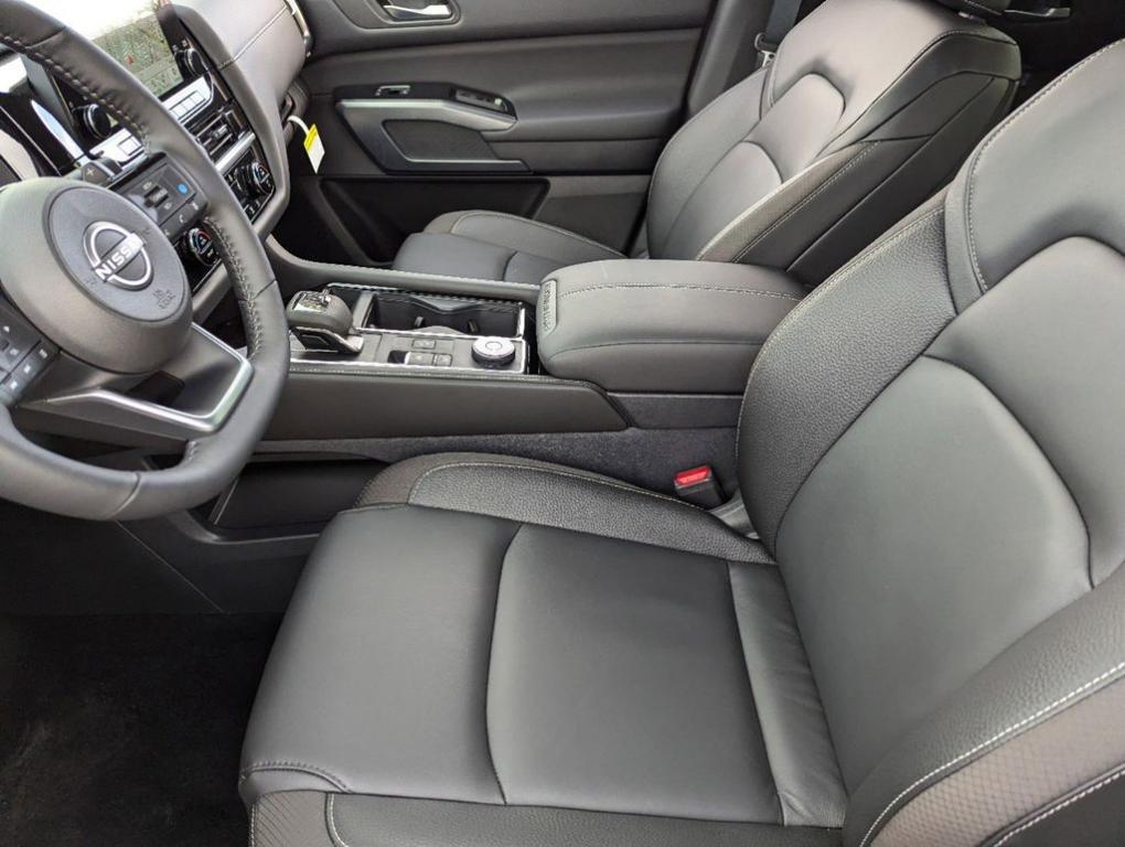 new 2025 Nissan Pathfinder car, priced at $48,715
