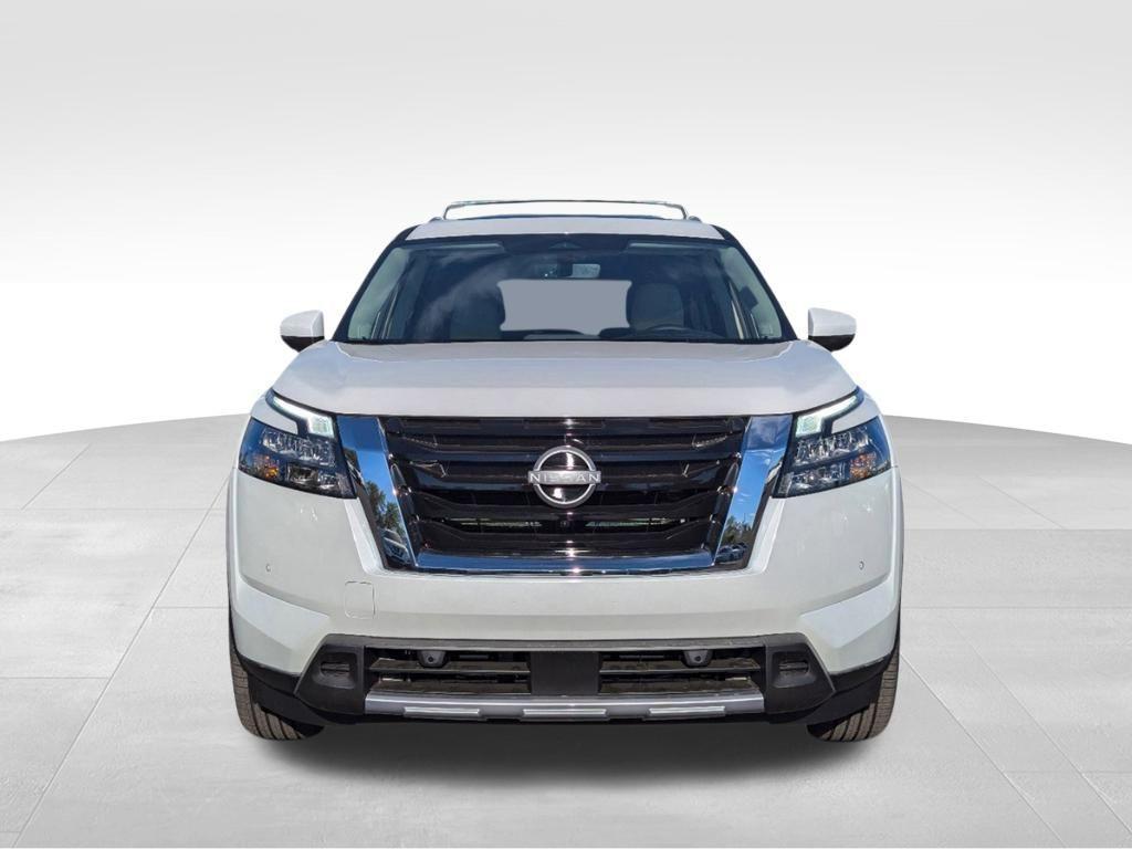 new 2025 Nissan Pathfinder car, priced at $48,715