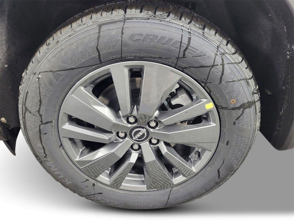 new 2025 Nissan Pathfinder car, priced at $36,964