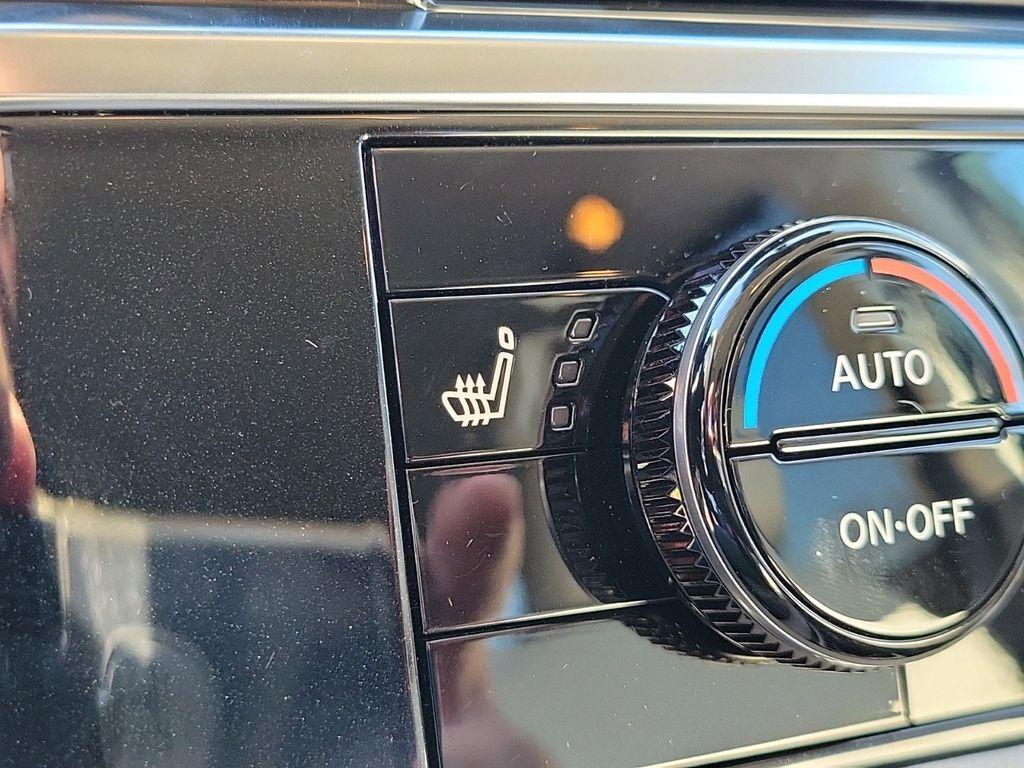 new 2025 Nissan Pathfinder car, priced at $45,460