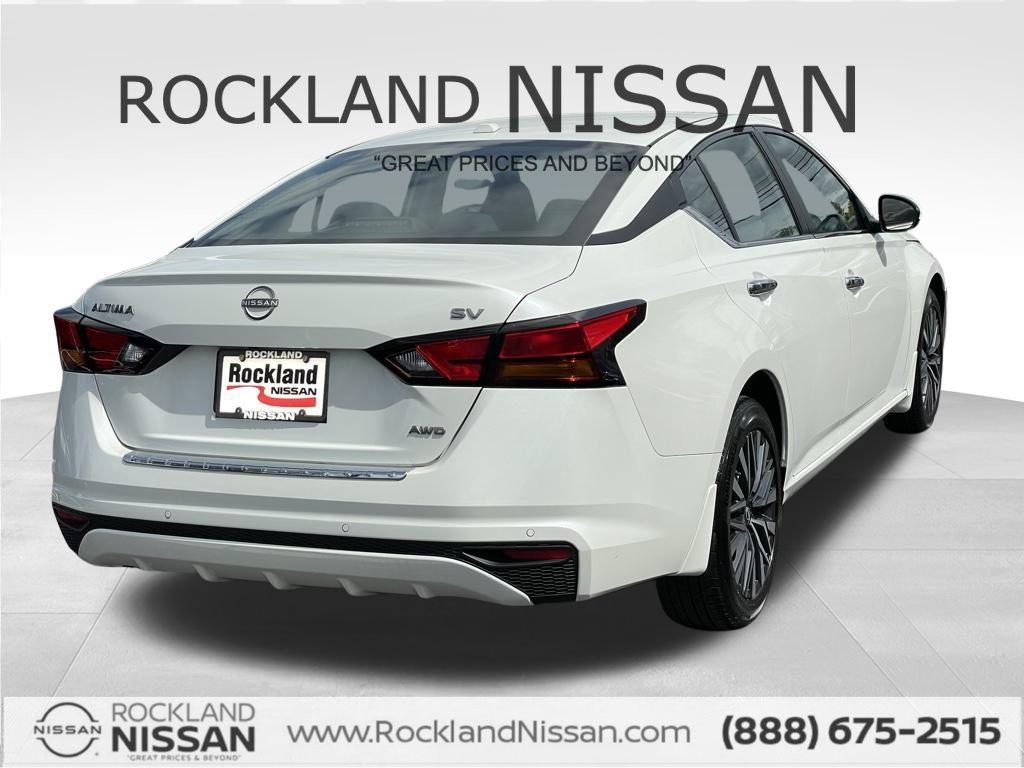 used 2023 Nissan Altima car, priced at $17,687