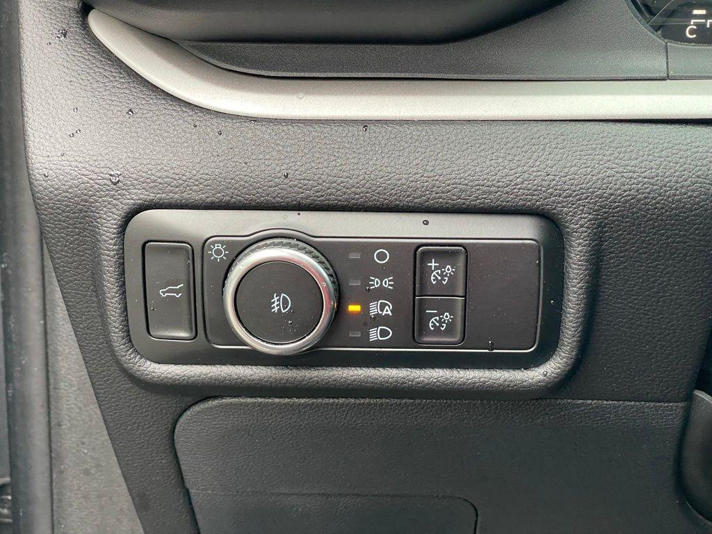 used 2024 Ford Explorer car, priced at $35,422