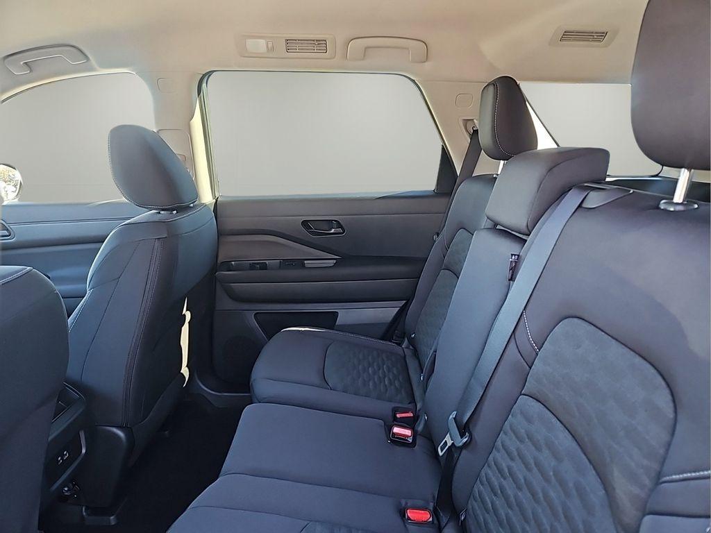 new 2025 Nissan Pathfinder car, priced at $35,002