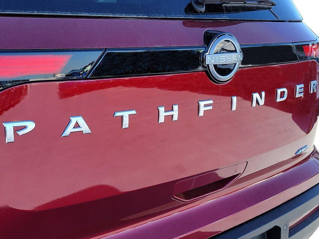 new 2025 Nissan Pathfinder car, priced at $35,400