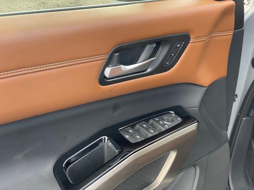 used 2022 Nissan Pathfinder car, priced at $33,123