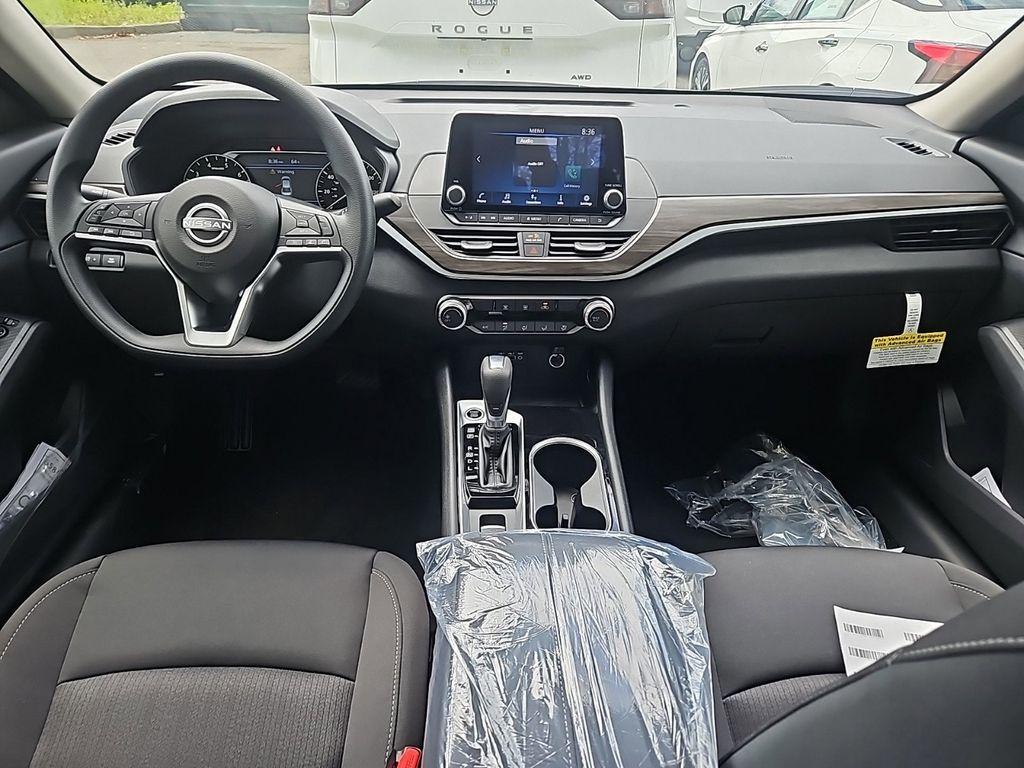 new 2025 Nissan Altima car, priced at $29,125