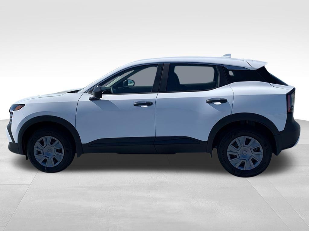 new 2025 Nissan Kicks car, priced at $25,275
