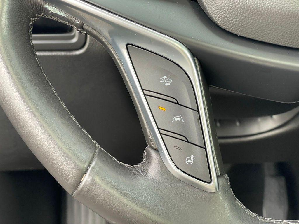 used 2018 Cadillac XT5 car, priced at $21,188