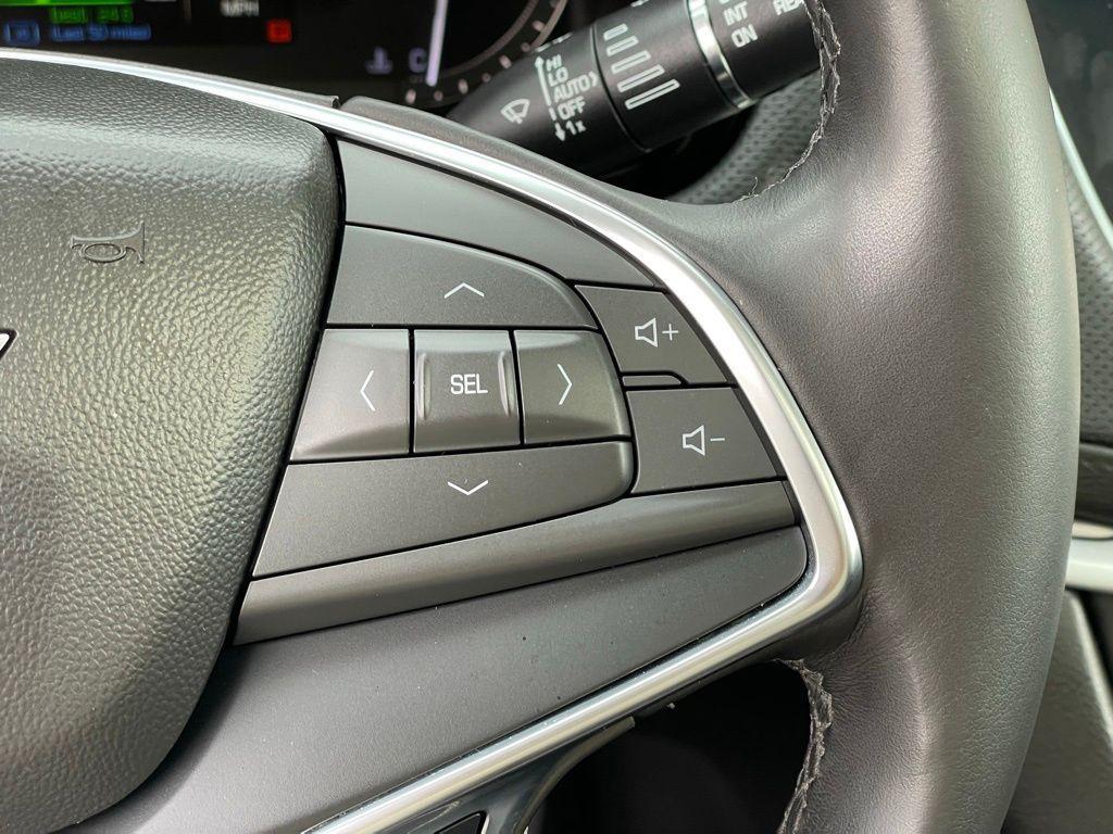 used 2018 Cadillac XT5 car, priced at $21,188