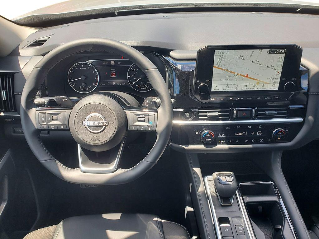 new 2025 Nissan Pathfinder car, priced at $40,425