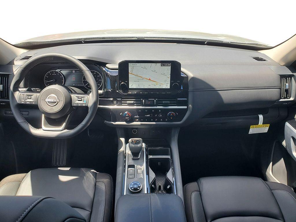 new 2025 Nissan Pathfinder car, priced at $40,425