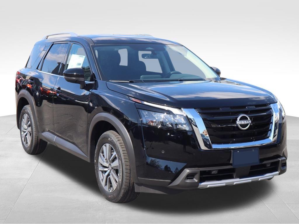 new 2025 Nissan Pathfinder car, priced at $40,425
