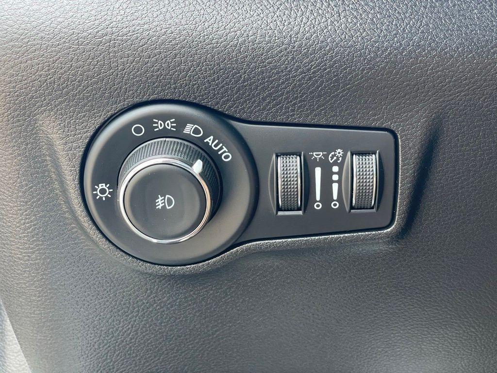 used 2022 Jeep Compass car, priced at $17,724