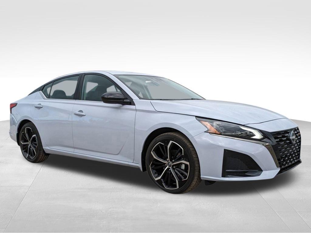 new 2025 Nissan Altima car, priced at $32,980