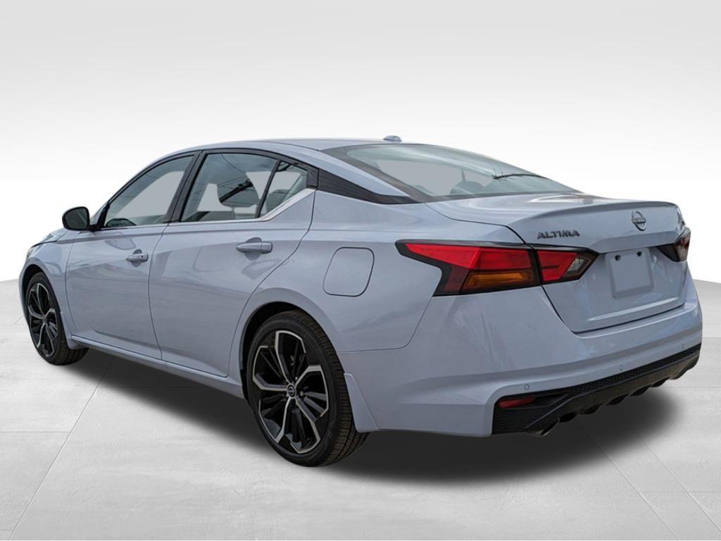 new 2025 Nissan Altima car, priced at $32,980