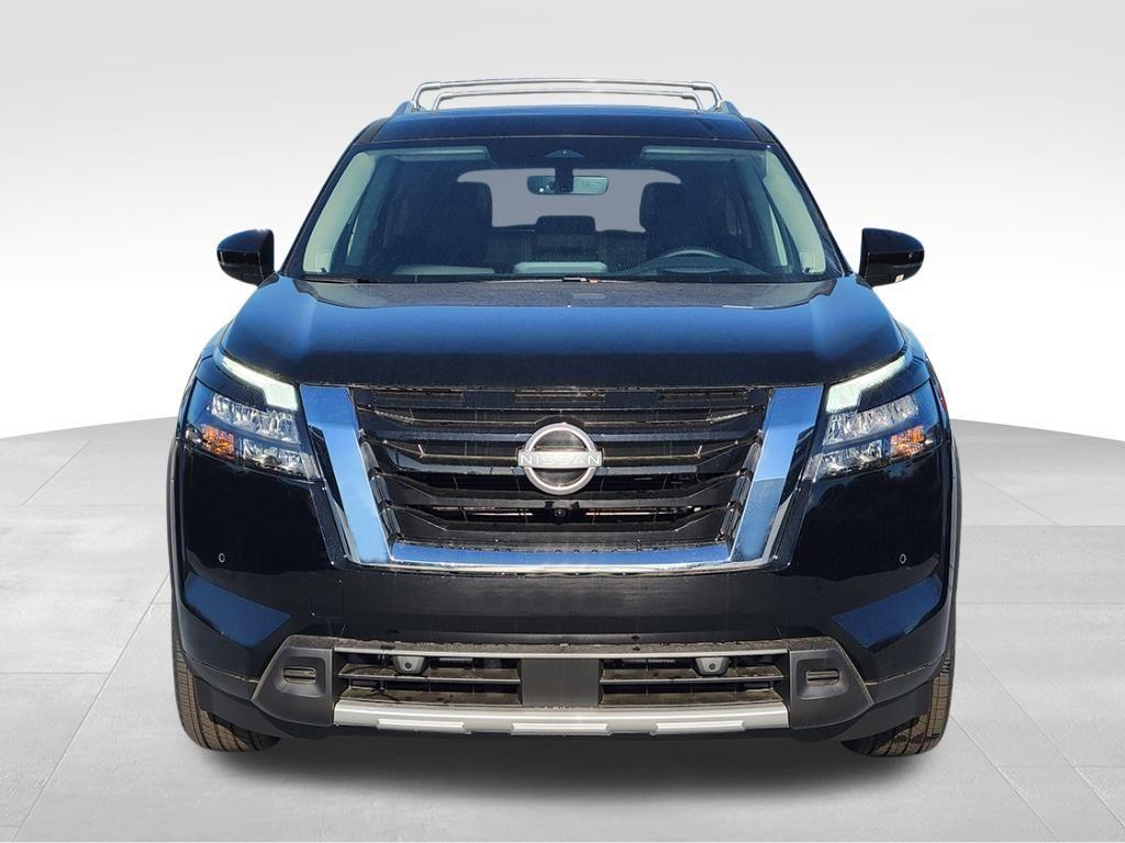 new 2025 Nissan Pathfinder car, priced at $52,535