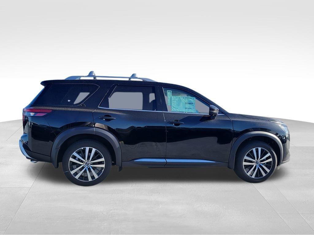 new 2025 Nissan Pathfinder car, priced at $52,535