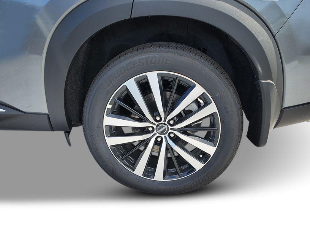 new 2025 Nissan Pathfinder car, priced at $52,300