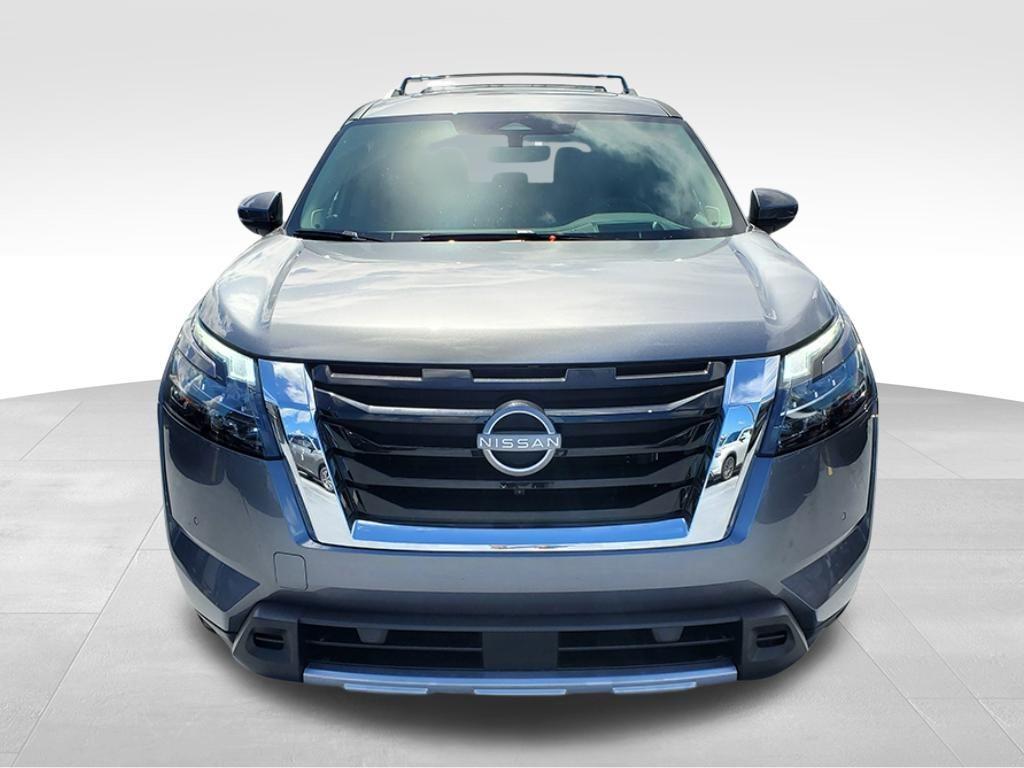 new 2025 Nissan Pathfinder car, priced at $52,300