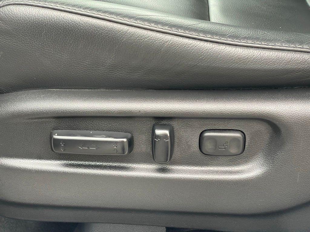 used 2022 Honda Pilot car, priced at $30,520