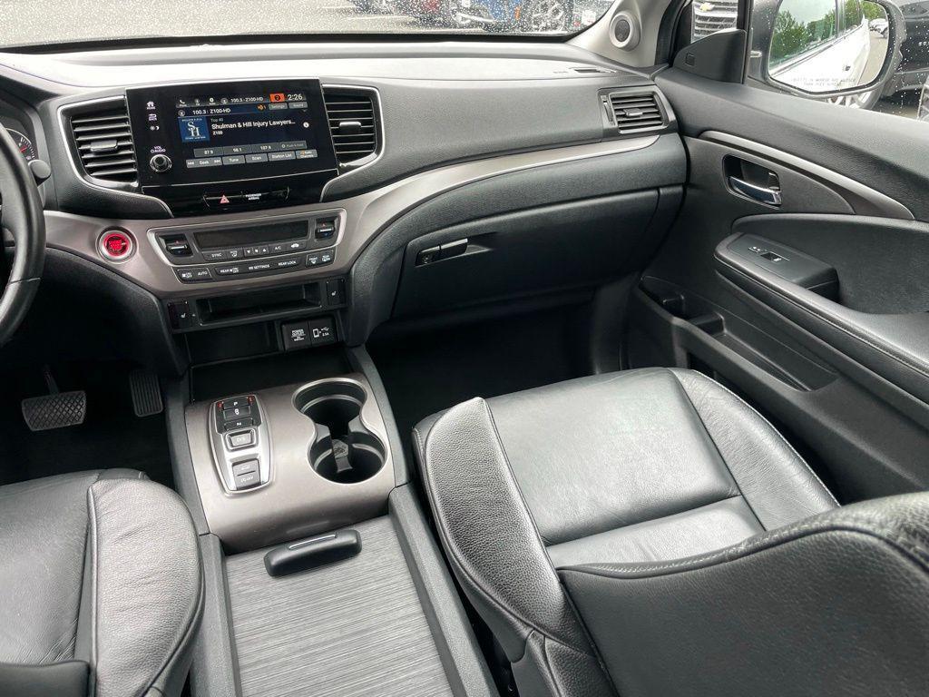 used 2022 Honda Pilot car, priced at $30,520