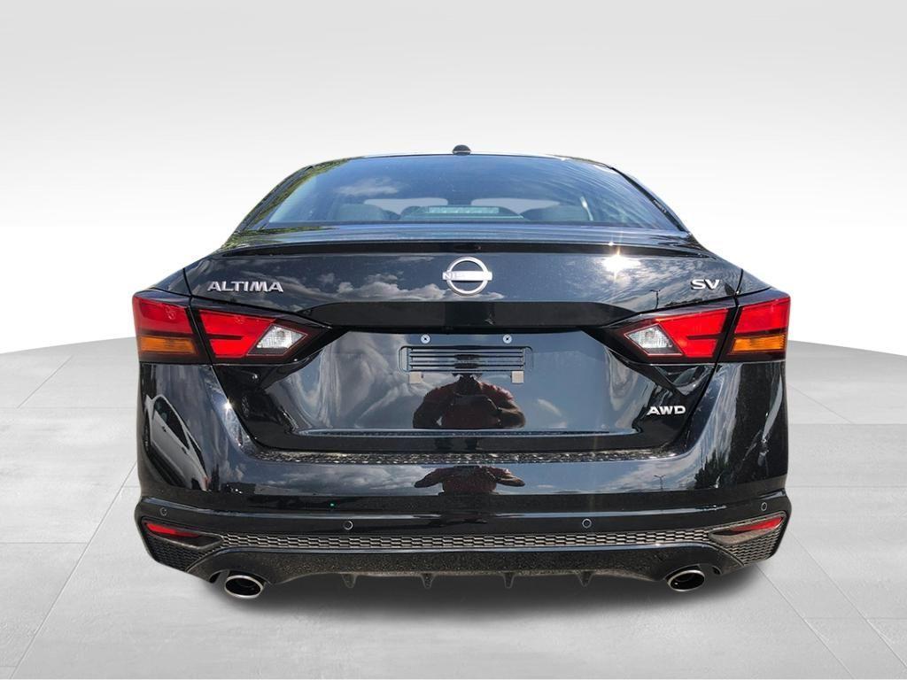new 2025 Nissan Altima car, priced at $30,288