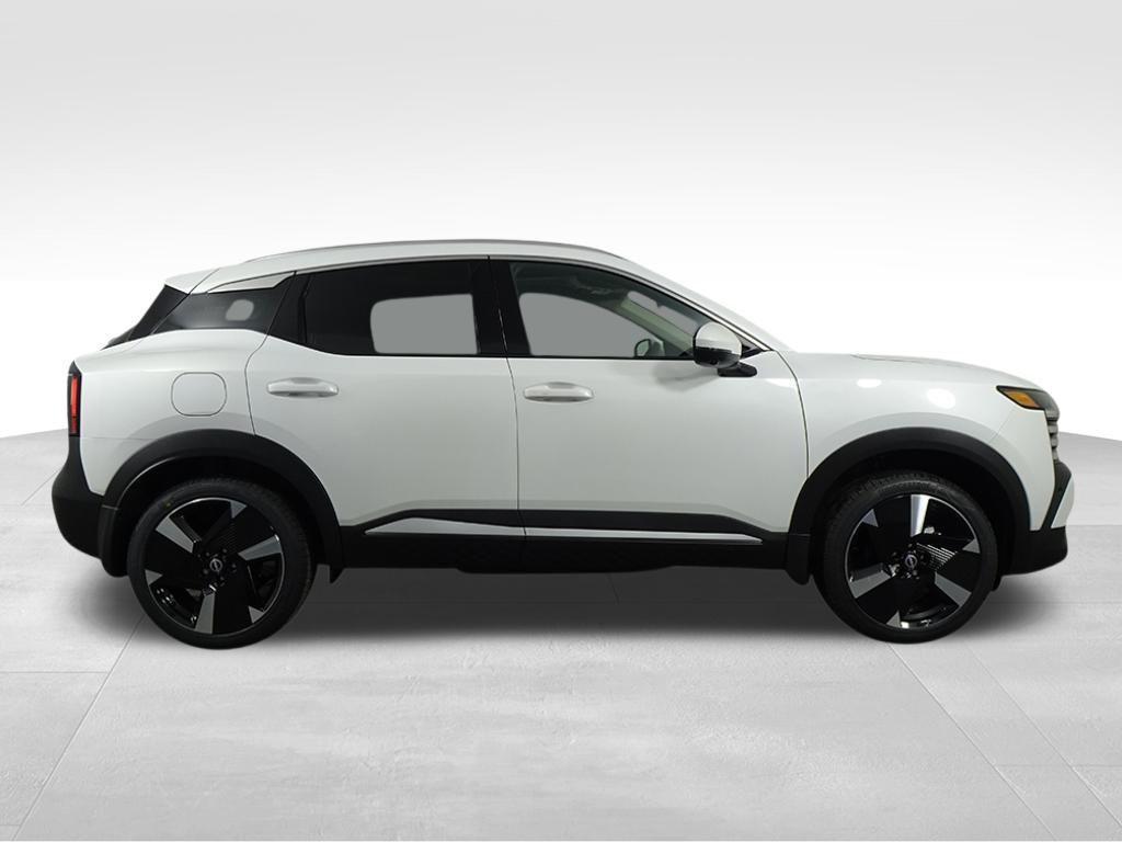 new 2025 Nissan Kicks car, priced at $30,083