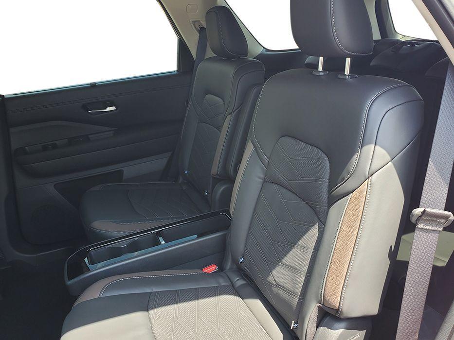 new 2025 Nissan Pathfinder car, priced at $49,535