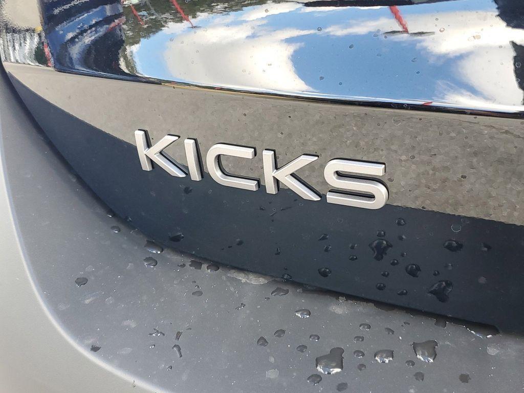 new 2025 Nissan Kicks car