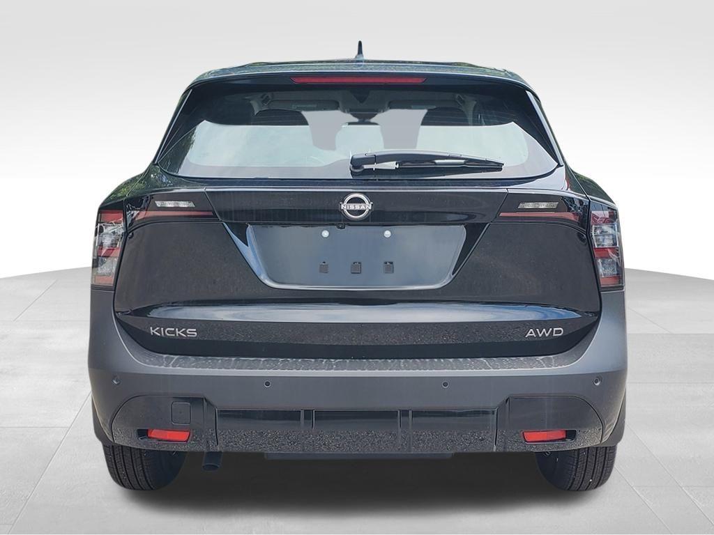 new 2025 Nissan Kicks car