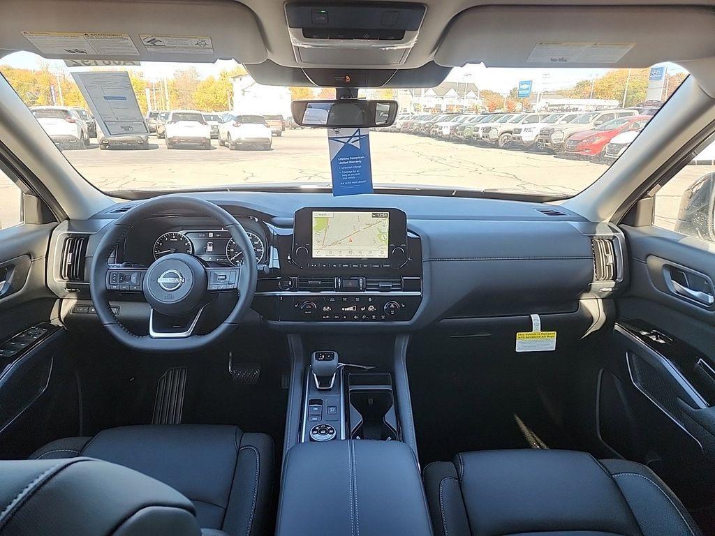 new 2025 Nissan Pathfinder car, priced at $45,460