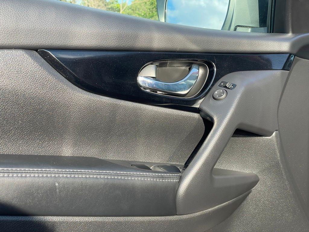 used 2022 Nissan Rogue Sport car, priced at $19,418