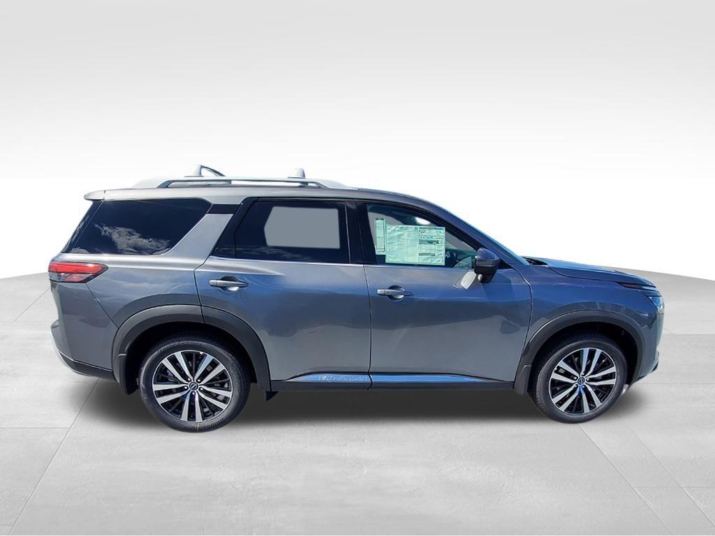 new 2025 Nissan Pathfinder car, priced at $47,300